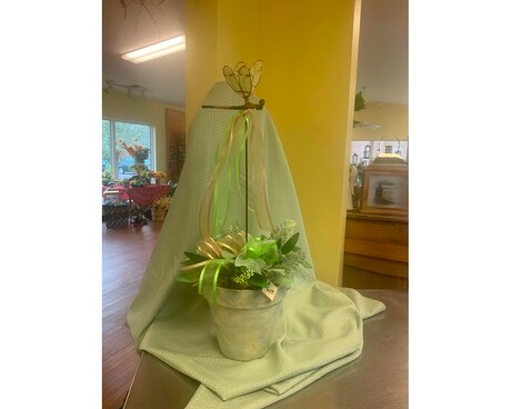 Dragonfly Yard Stake Flower Arrangement