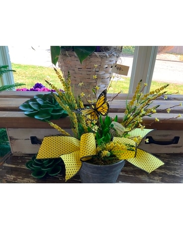 Mixed Spring Flower Arrangement