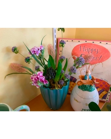 Spring Mix Vase Flower Arrangement
