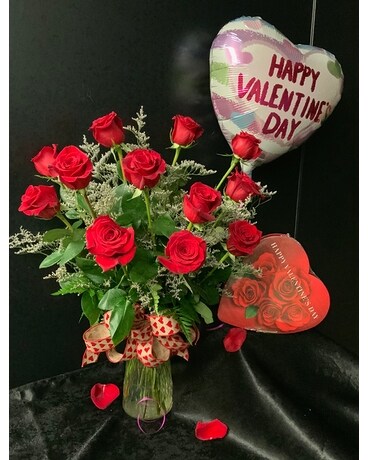 Legacy’s sweetheart bundle Flower Arrangement