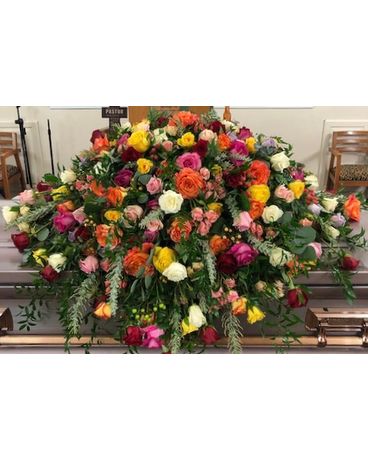 Legacy’s deluxe rose garden Funeral Casket Spray Flowers