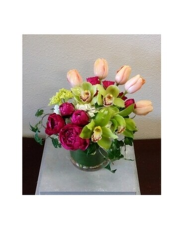 Akasha Flower Arrangement