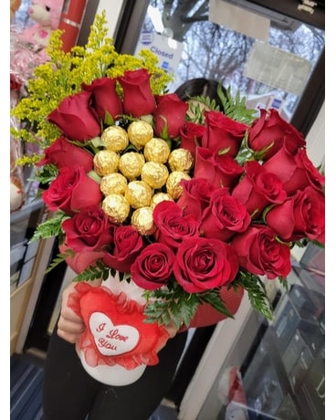 Hey Sweetheart Flower Arrangement