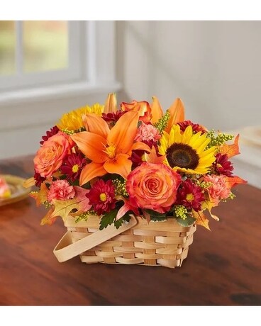 Potomac's Autumn Traditions Basket Flower Arrangement