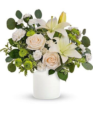 Potomac's Eternally Elegant Bouquet Flower Arrangement