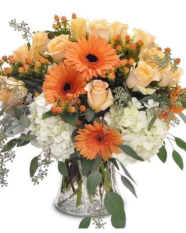 Potomac's Peaches-n-Cream Bouquet Flower Arrangement