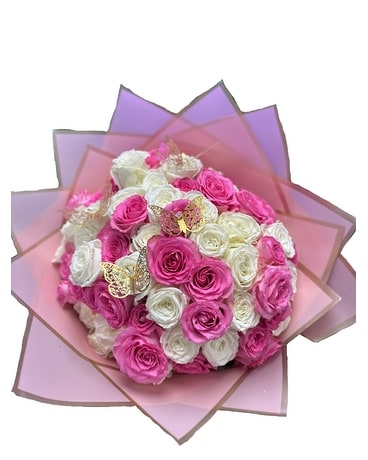 The Pink + White Ramo Buchon Flower Arrangement