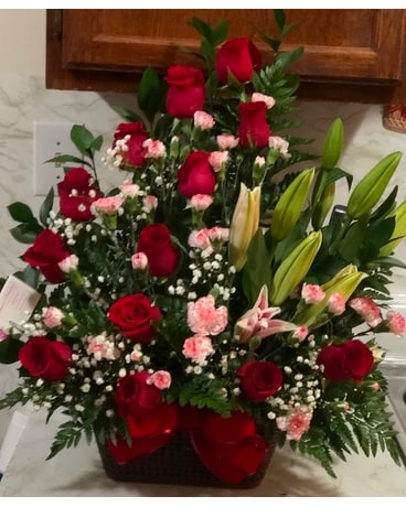 ASQ04 Flower Arrangement