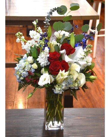 Patriotic Tribute Bouquet Flower Arrangement