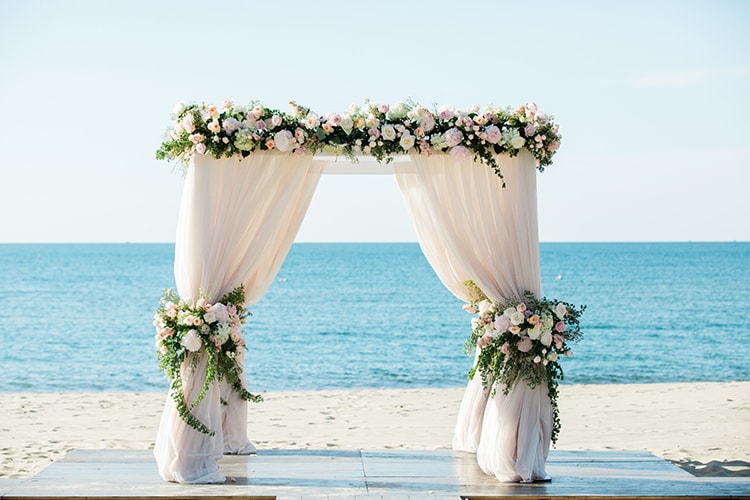 Galley Beach Wedding Floral Gallery | Winston Flowers