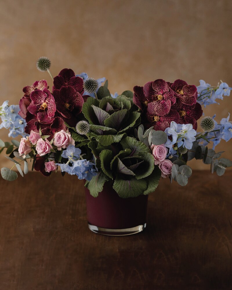Midnight Jewel - Deluxe Flower Arrangement