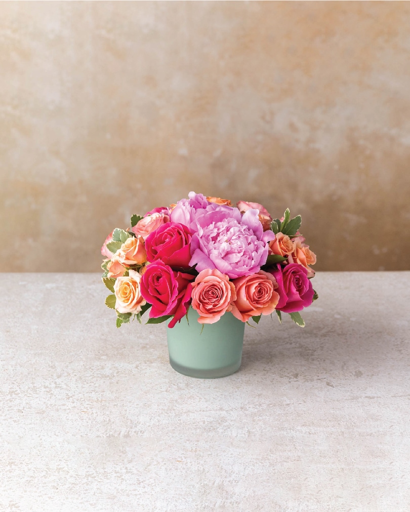 Lively Garden - Medium Flower Arrangement