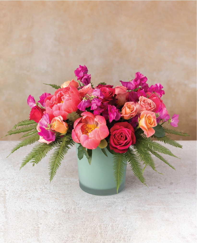 Lively Garden - Deluxe Flower Arrangement