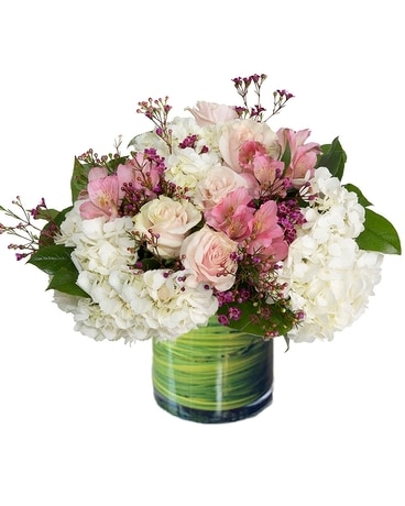 Hudsonville Dreaming Flower Arrangement