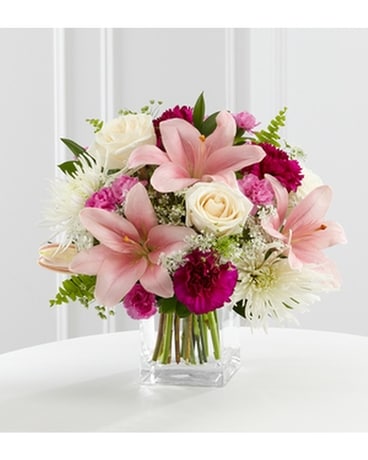 The FTD® Shared Memories™ Bouquet Flower Arrangement