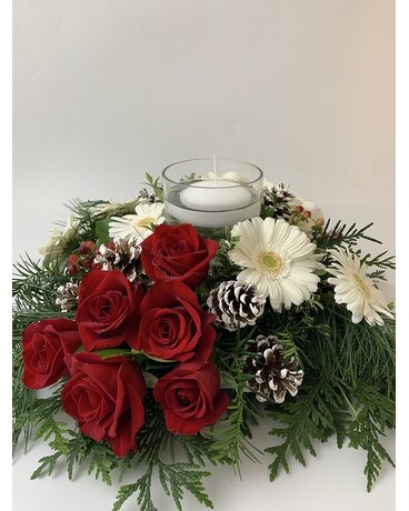 Festive Candlelit Centerpiece Flower Arrangement
