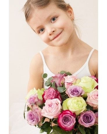 Assorted Colorful 1 Dozen Roses Flower Arrangement