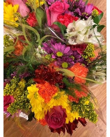 Garden Bouquet - Mixed Flowers Flower Arrangement