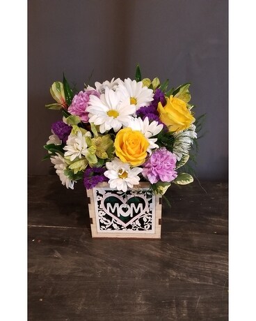 Mom keepsake box Flower Arrangement