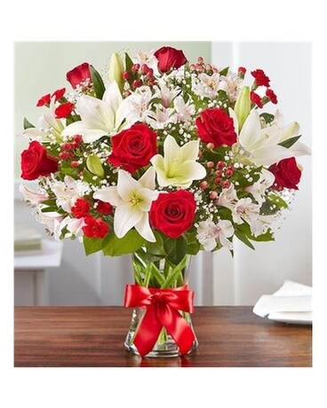 Fields of Europe Winter Bliss Flower Arrangement