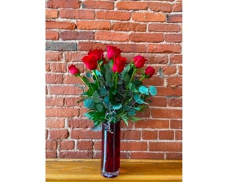 Forsberg's Premium Dozen Flower Arrangement
