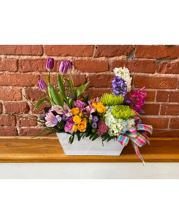 Forsberg's Easter Garden Flower Arrangement