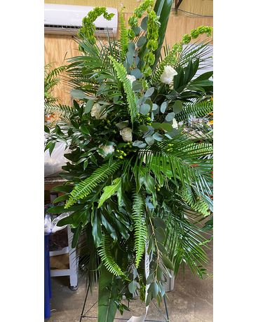 Green with a touch of White Roses Wreath