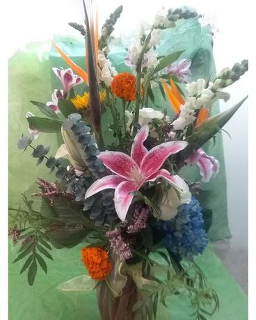 Hold on to Summer Flower Arrangement