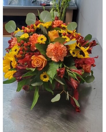 The Grandeur Flower Arrangement