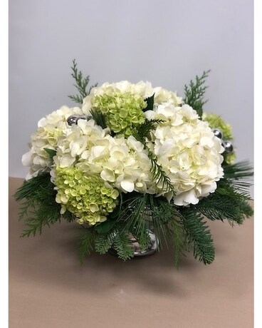 CLASSIC WINTER WHITES Flower Arrangement