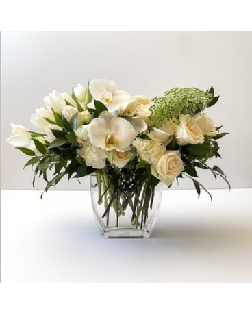 Cloud Nine Flower Arrangement