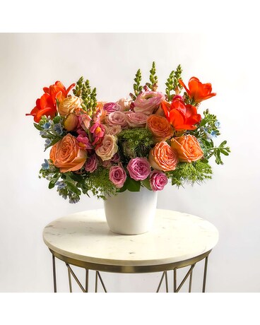 Happy Hearts - Grand Flower Arrangement