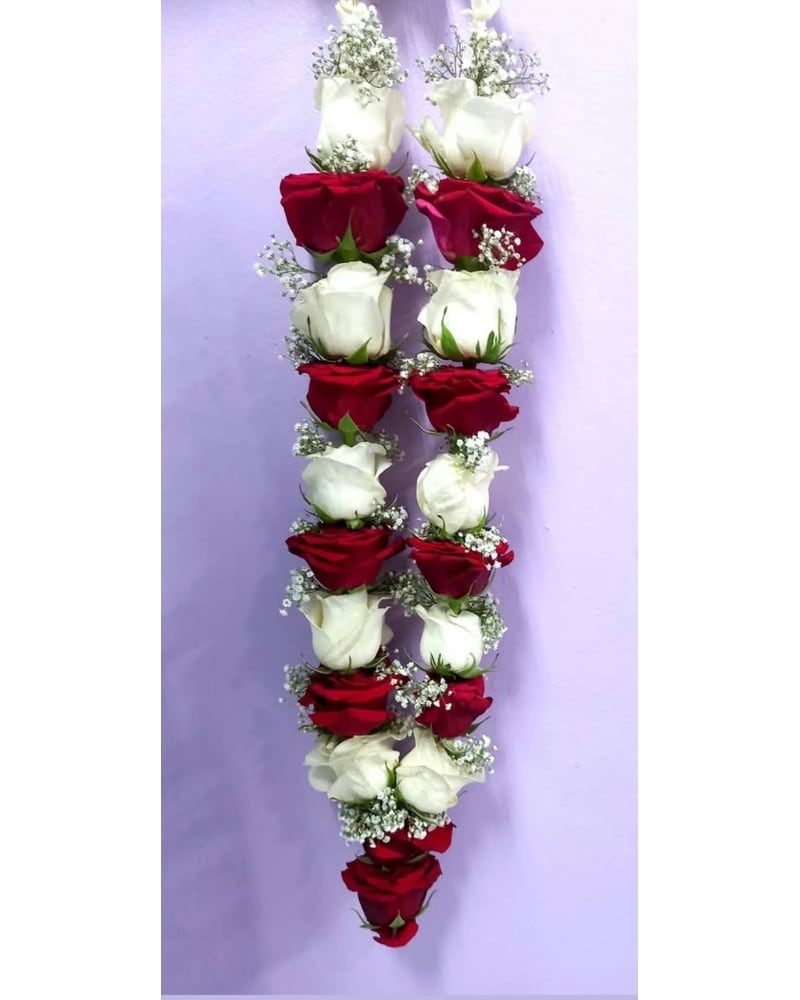 Red and White Rose Garland in Hicksville NY - Joy Flowers
