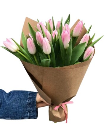 HAND HELD Flower Arrangement