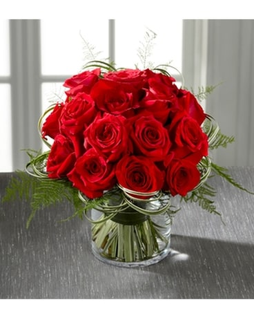 THE FTD® ABUNDANT ROSE™ BOUQUET Flower Arrangement
