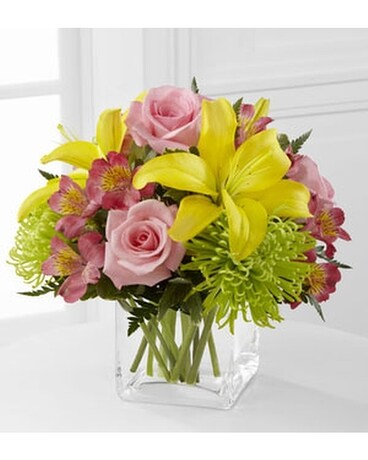 THE FTD® WELL DONE™ BOUQUET Flower Arrangement