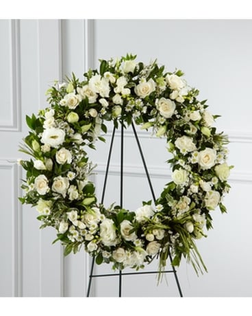 SPLENDOR™ WREATH Flower Arrangement