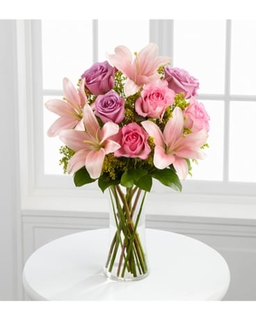 FAREWELL TOO SOON™ BOUQUET Flower Arrangement