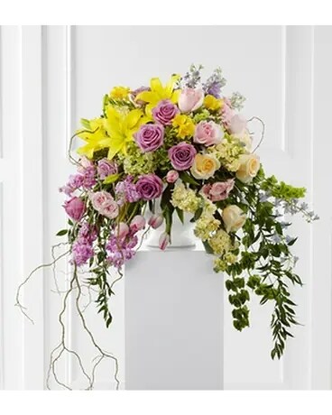 DISPLAY OF AFFECTION™ ARRANGEMENT Flower Arrangement