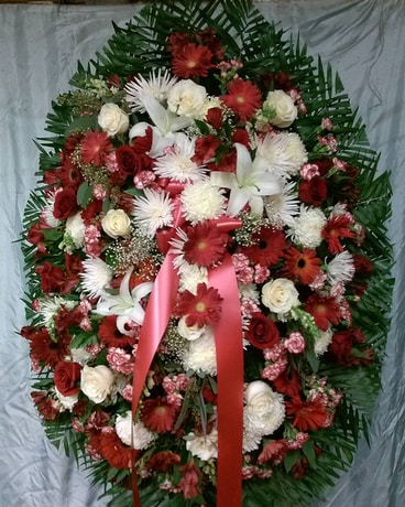 Red & White Spray Flower Arrangement