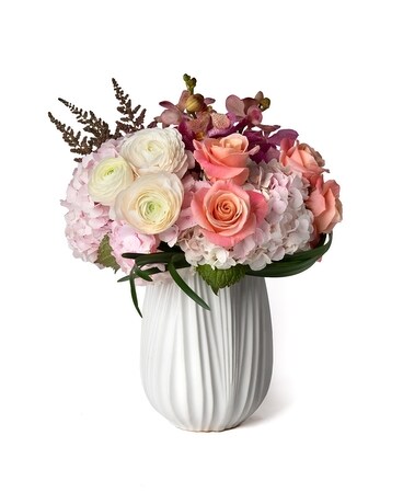 LOVE IN BLOOMS Flower Arrangement