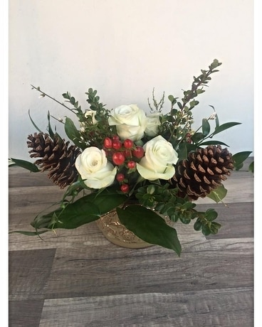 Festive Holiday Flower Arrangement