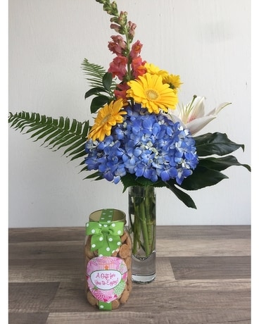 Just a Spoonful of Sugar Flower Arrangement