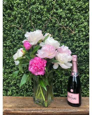 Peonies & Rosé Flower Arrangement