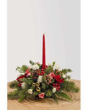 Holly Jolly Centerpiece Centerpiece
