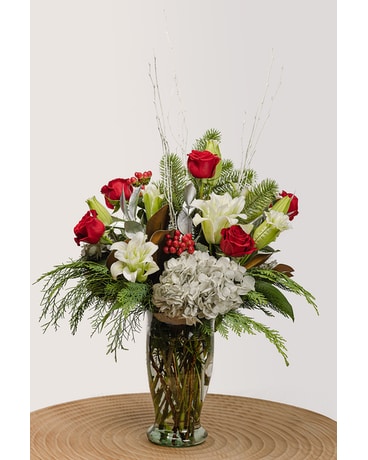 Christmas Cheer Flower Arrangement