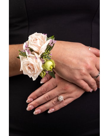 Corsages - Scranton, PA | McCarthy - Remick Flowers