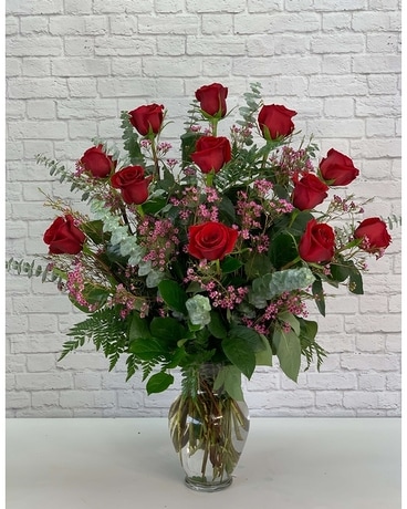One Dozen Ultimate Red Roses Flower Arrangement