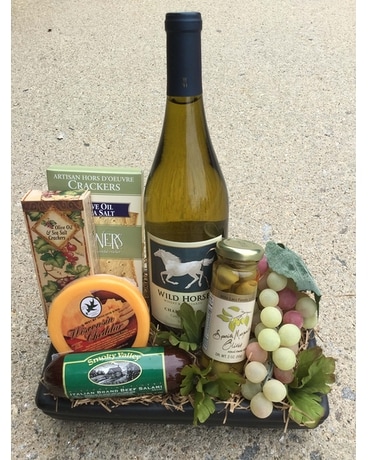 Wild Horse Chardonnay Gourmet Basket Gift Basket