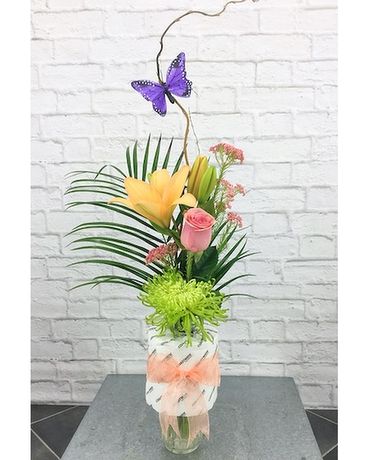 Rosy Cheeks Flower Arrangement